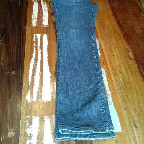 Maternity Jeans - Picture 5 of 8